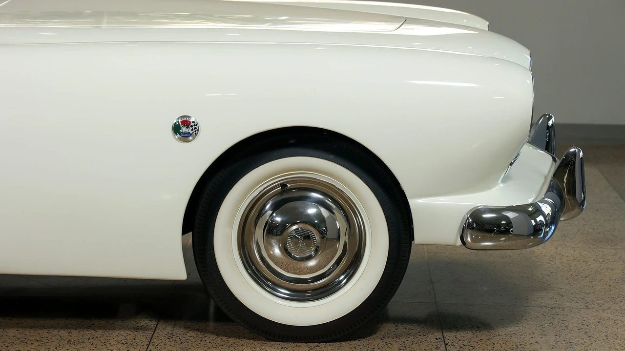 1954 Kaiser Darrin - Image 20 of 31
