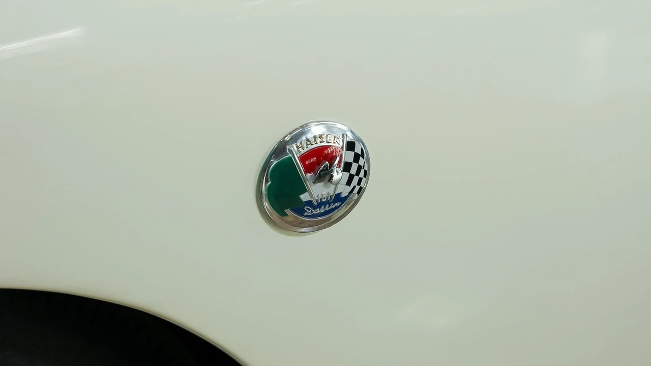 1954 Kaiser Darrin - Image 16 of 31