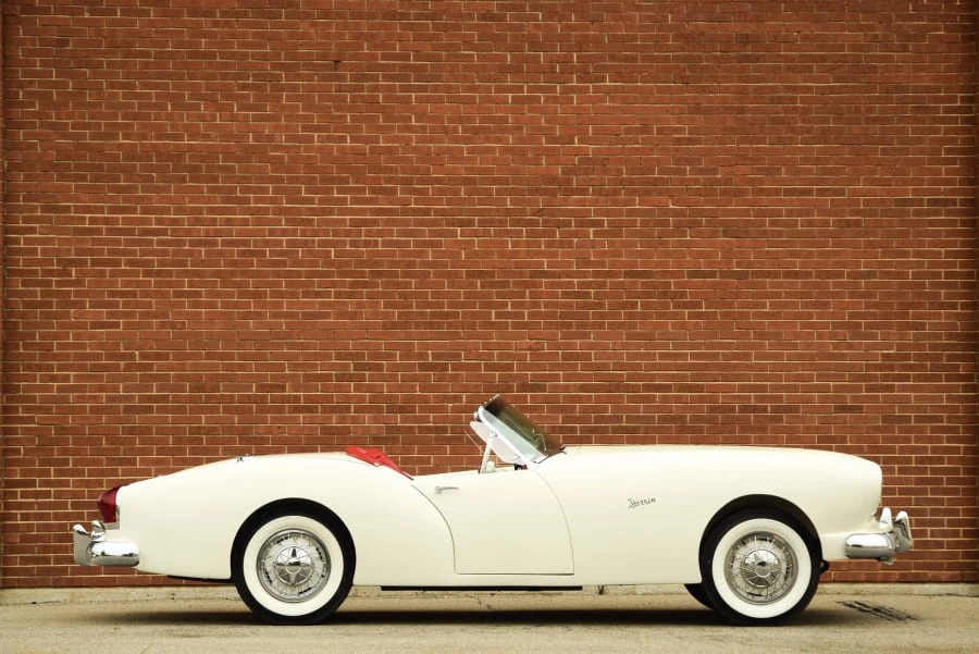1954 Kaiser Darrin - Image 2 of 12