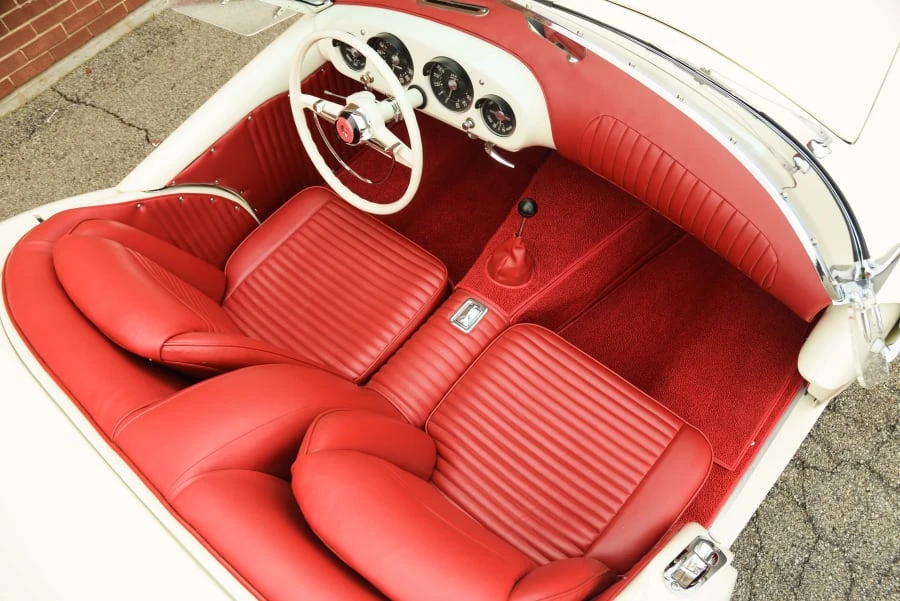 1954 Kaiser Darrin - Image 5 of 12