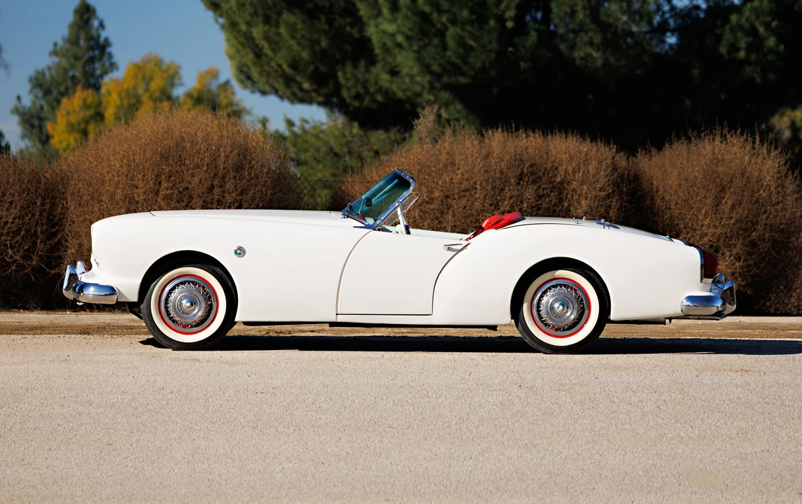 1954 Kaiser Darrin - Image 2 of 31