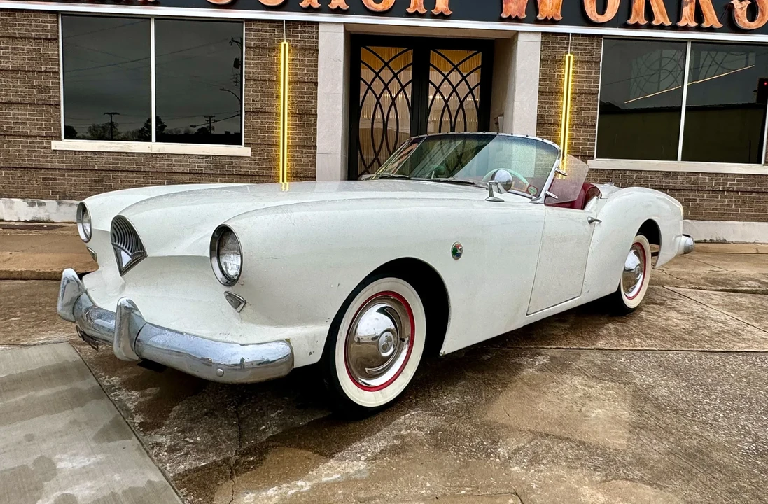 1954 Kaiser Darrin - Image 5 of 31