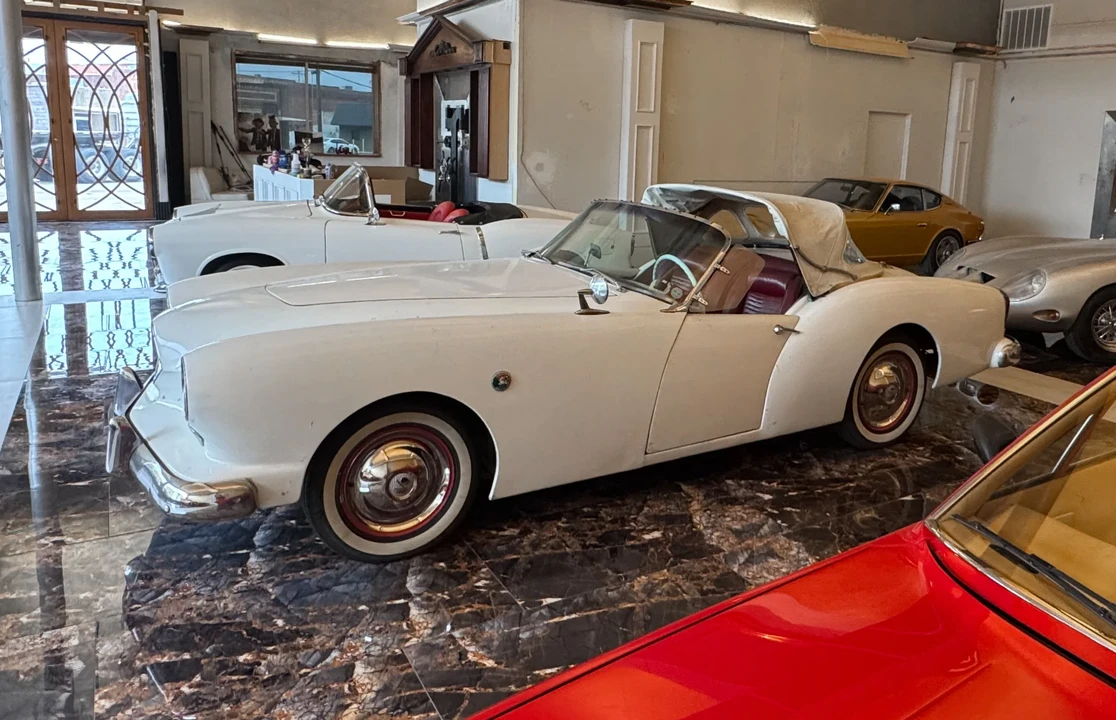 1954 Kaiser Darrin - Image 12 of 31