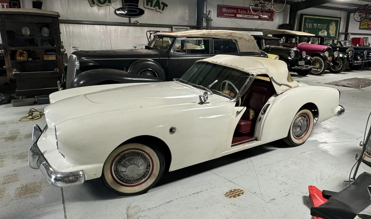 1954 Kaiser Darrin - Image 13 of 31