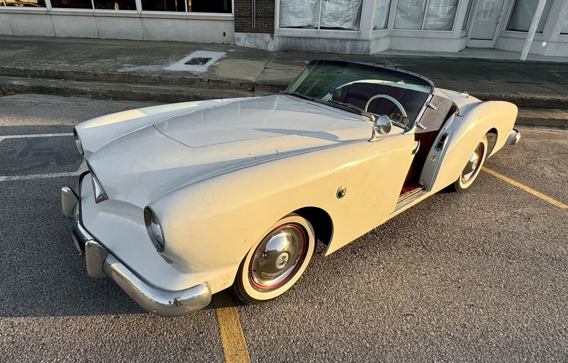 1954 Kaiser Darrin - Image 8 of 31