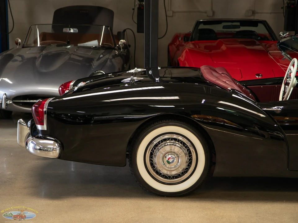 1954 Kaiser Darrin - Image 12 of 31
