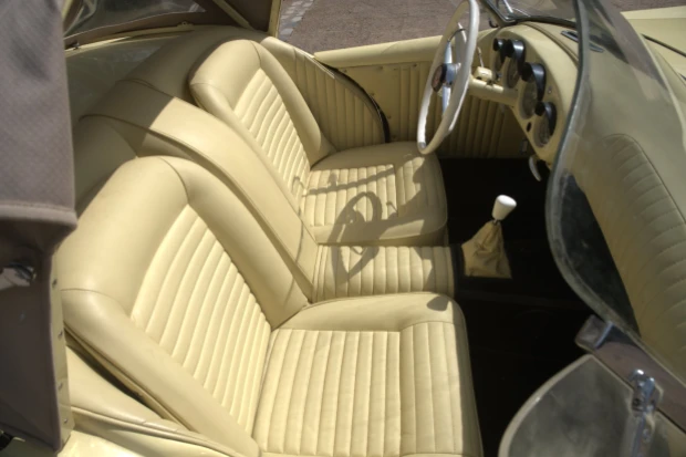 1954 Kaiser Darrin - Image 4 of 9