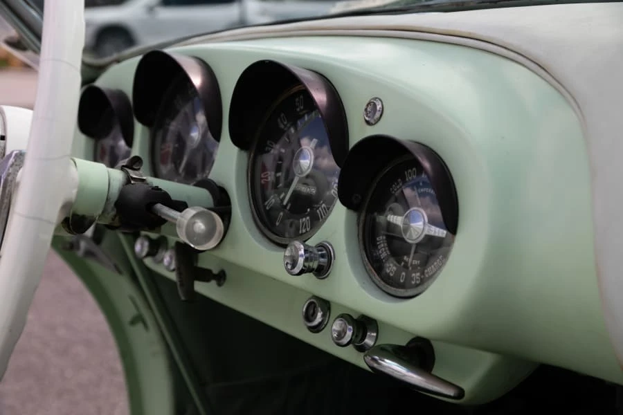 1954 Kaiser Darrin - Image 30 of 31