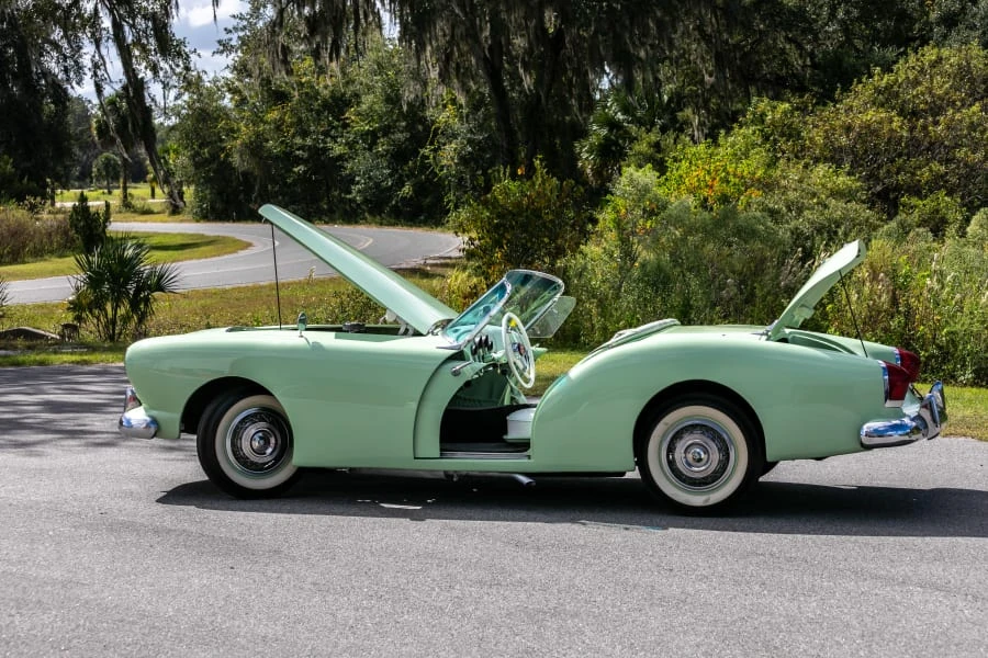 1954 Kaiser Darrin - Image 11 of 31