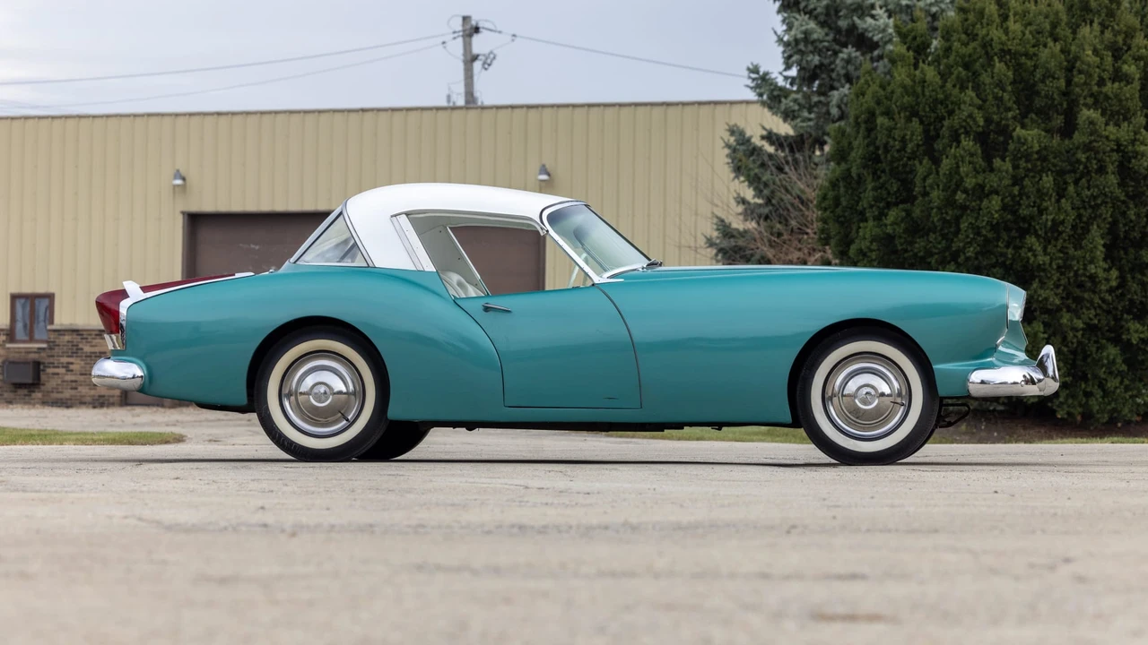 1954 Kaiser Darrin - Image 2 of 6