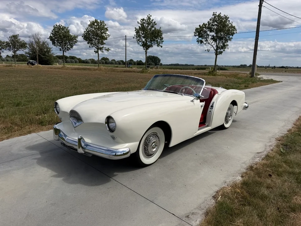 1954 Kaiser Darrin - Image 2 of 31