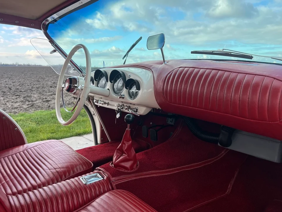 1954 Kaiser Darrin - Image 22 of 31