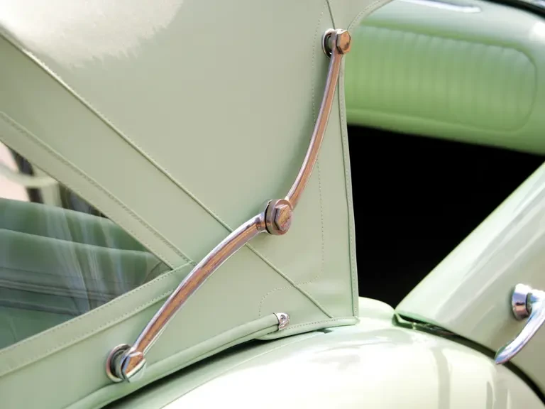 1954 Kaiser Darrin - Image 13 of 15