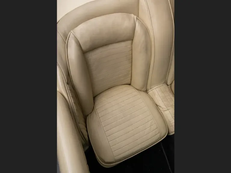 1954 Kaiser Darrin - Image 21 of 23