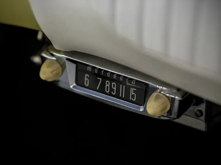 1954 Kaiser Darrin - Image 17 of 25
