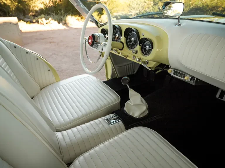 1954 Kaiser Darrin - Image 14 of 25