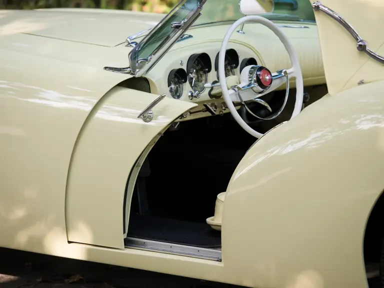 1954 Kaiser Darrin - Image 9 of 18