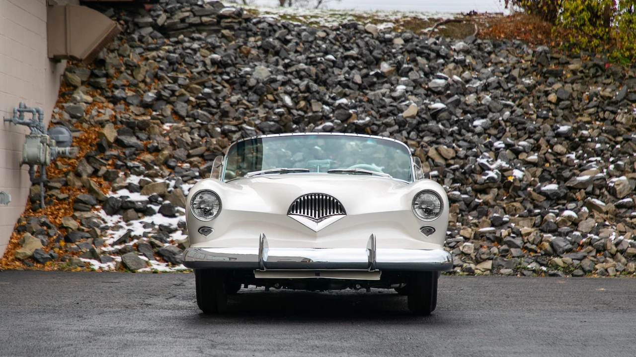 1954 Kaiser Darrin - Image 14 of 15