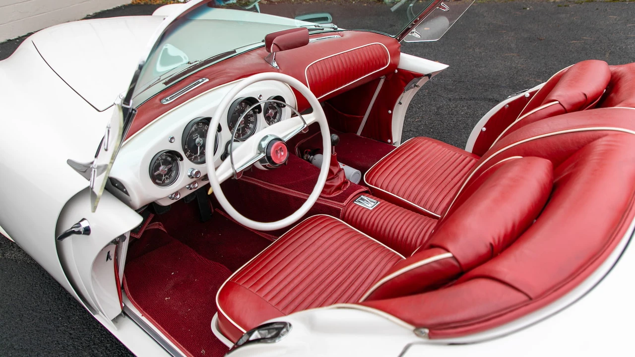 1954 Kaiser Darrin - Image 4 of 15