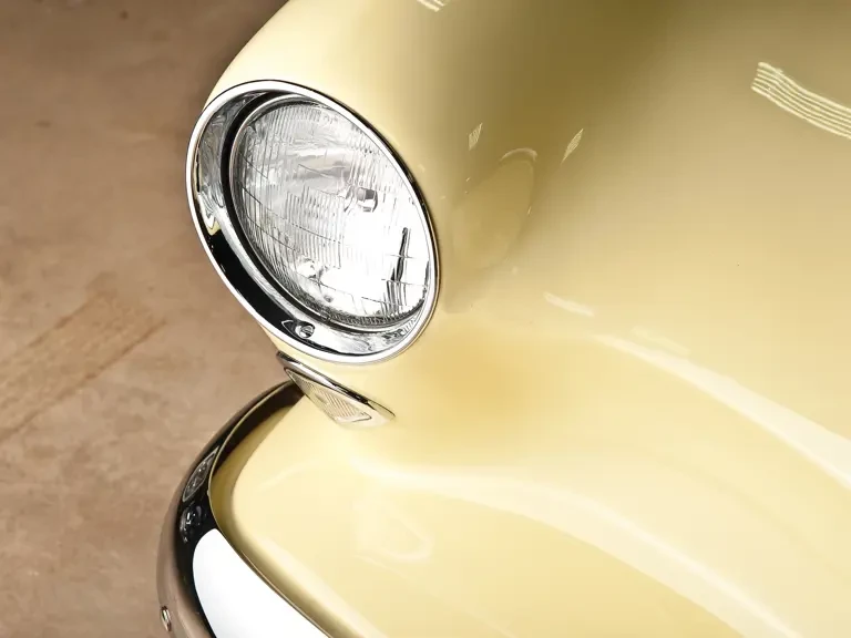 1954 Kaiser Darrin - Image 7 of 15