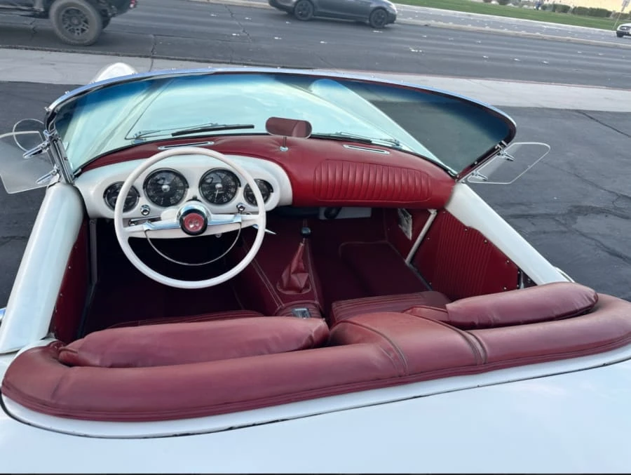 1954 Kaiser Darrin - Image 4 of 6