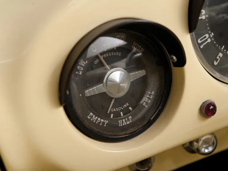 1954 Kaiser Darrin - Image 18 of 21