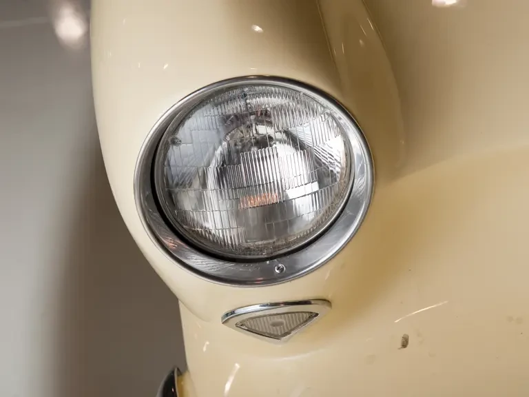 1954 Kaiser Darrin - Image 19 of 21