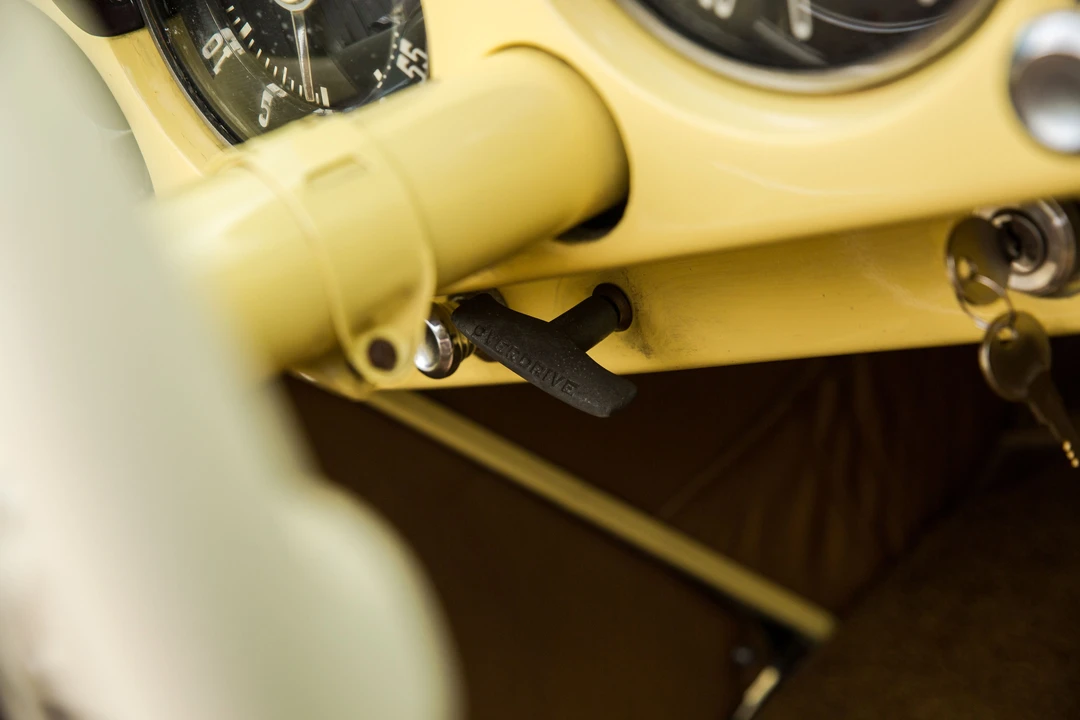 1954 Kaiser Darrin - Image 18 of 31