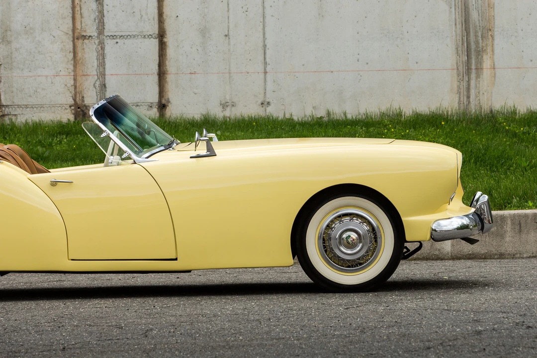 1954 Kaiser Darrin - Image 3 of 31