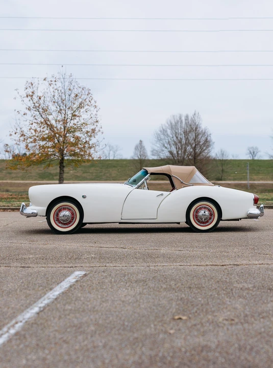 1954 Kaiser Darrin - Image 4 of 31