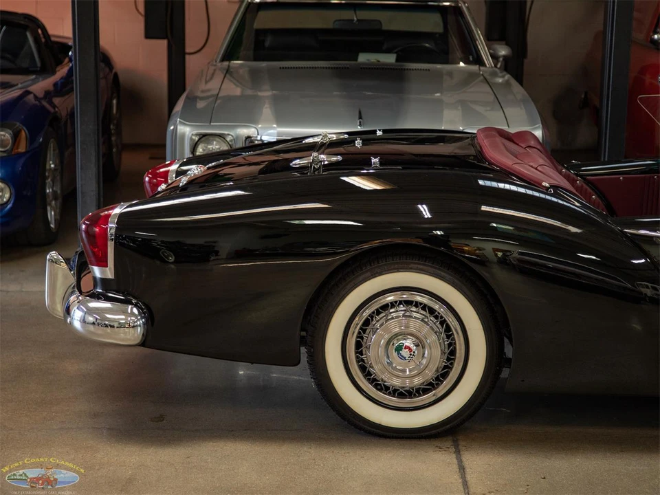 1954 Kaiser Darrin - Image 5 of 31
