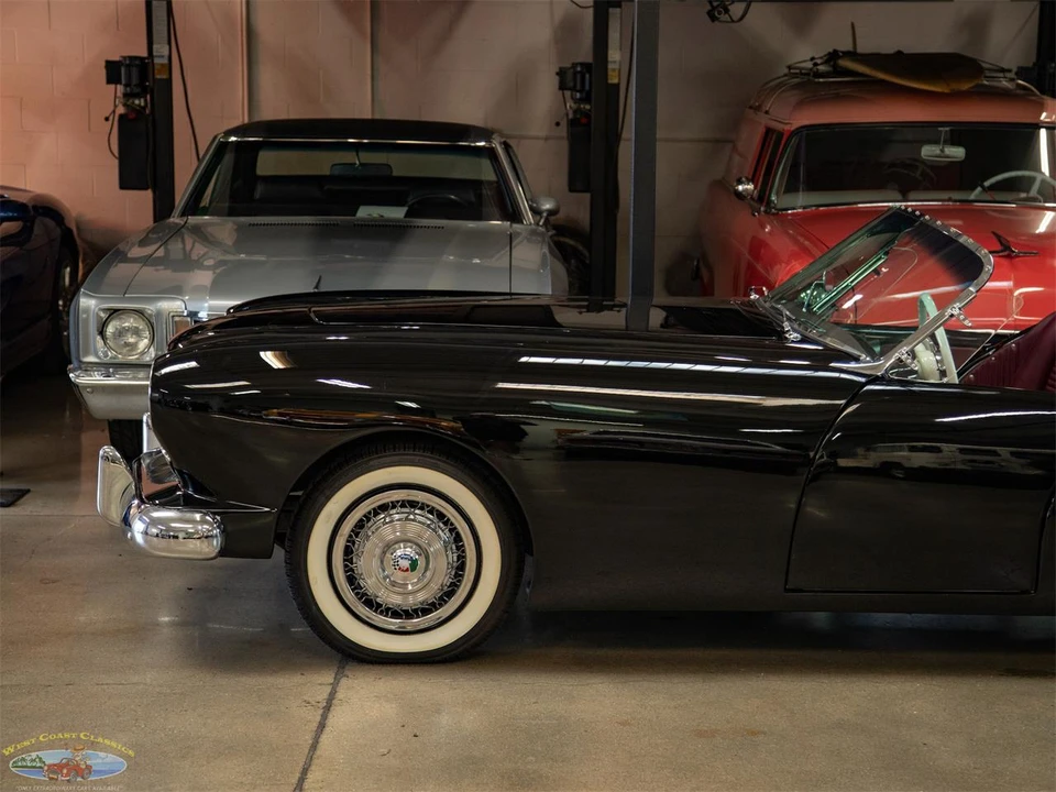 1954 Kaiser Darrin - Image 2 of 31