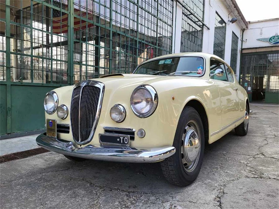 1954 Lancia Aurelia - Image 7 of 31