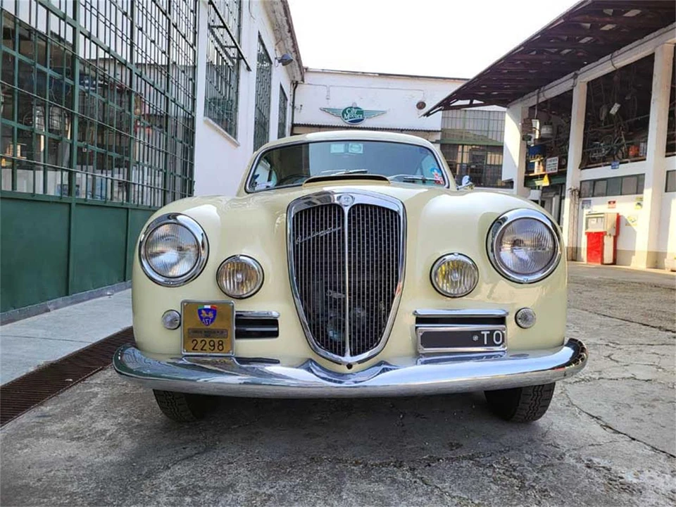 1954 Lancia Aurelia - Image 9 of 31