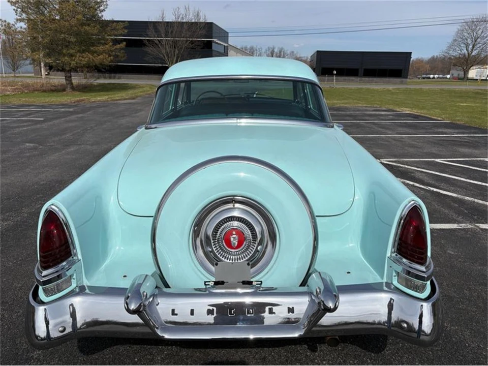 1954 Lincoln Capri - Image 8 of 16