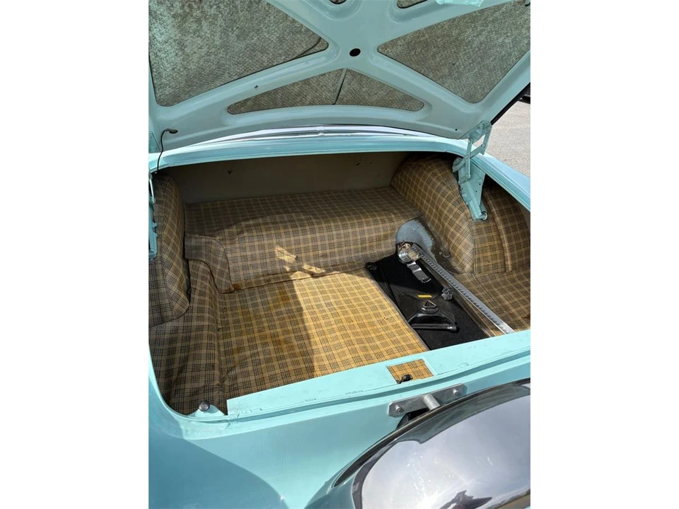1954 Lincoln Capri - Image 15 of 16