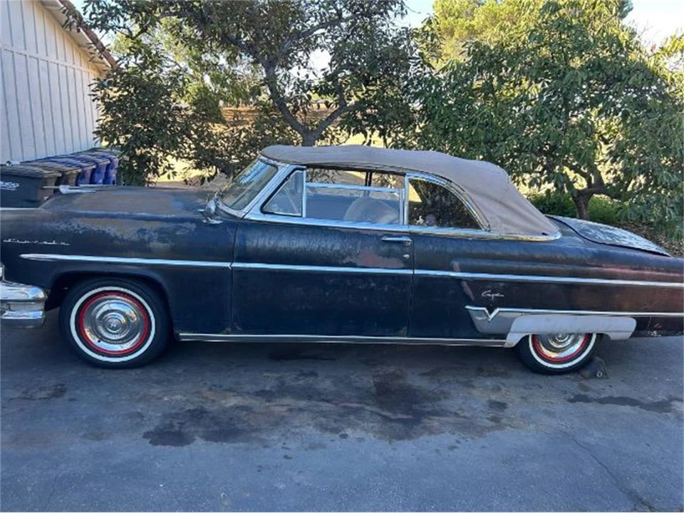1954 Lincoln Capri - Image 18 of 21