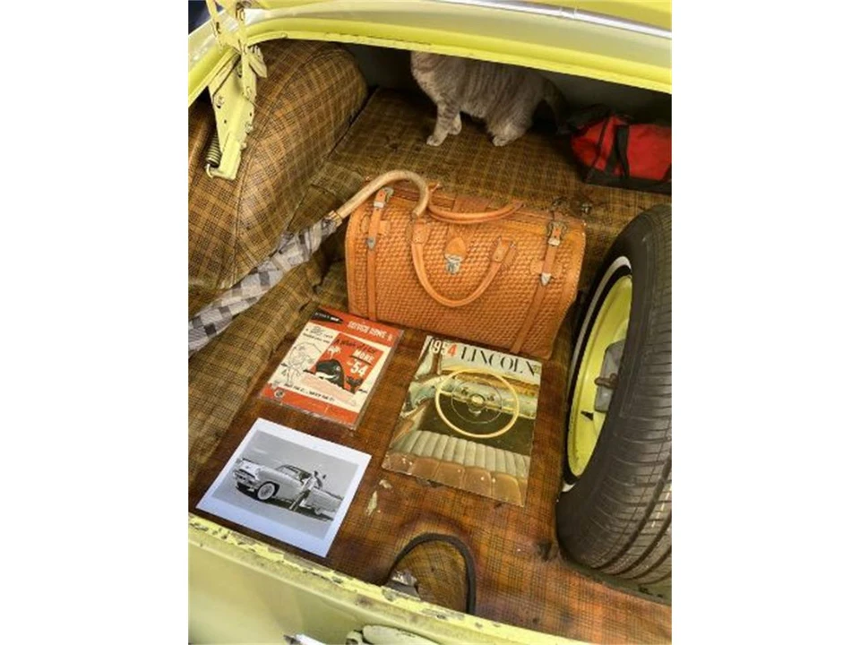 1954 Lincoln Capri - Image 3 of 11