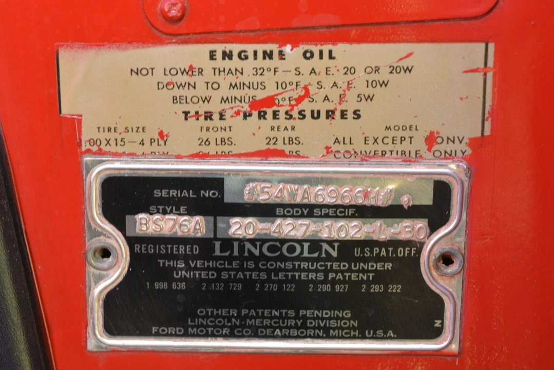 1954 Lincoln Capri - Image 14 of 18