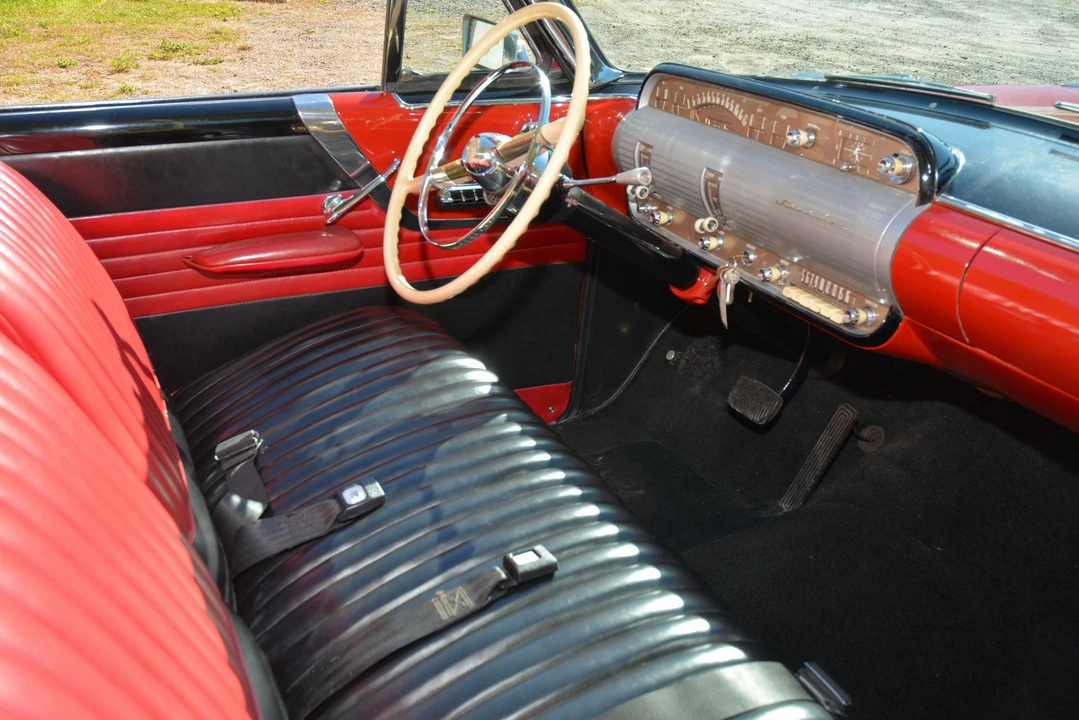 1954 Lincoln Capri - Image 15 of 18