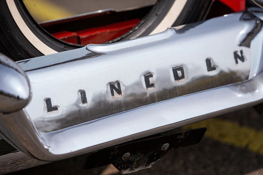 1954 Lincoln Capri - Image 17 of 31