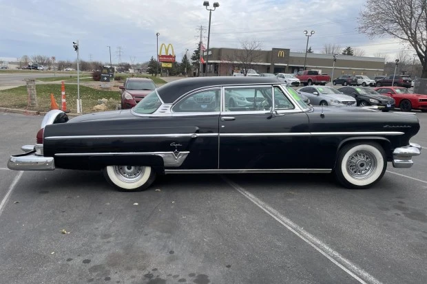 1954 Lincoln Capri - Image 3 of 8