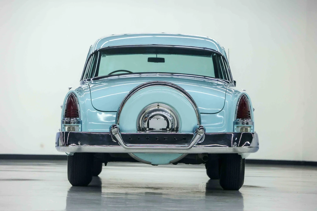 1954 Lincoln Capri - Image 5 of 31