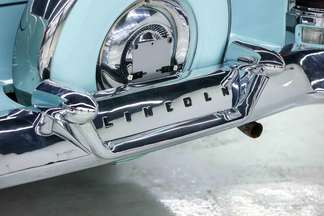 1954 Lincoln Capri - Image 13 of 31
