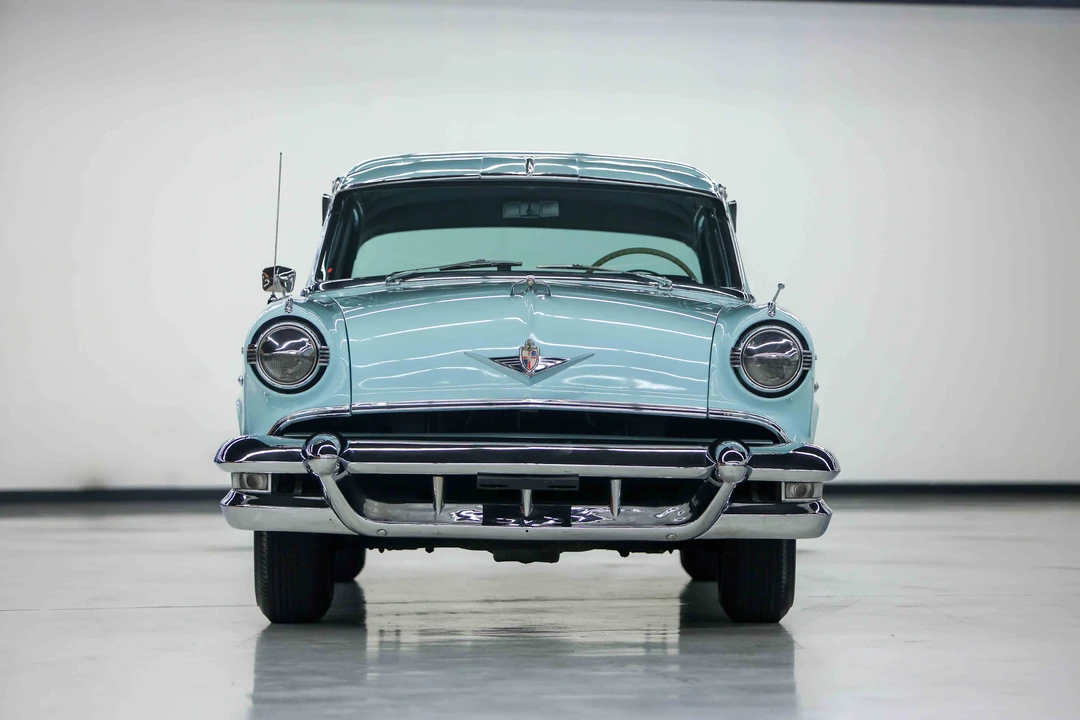 1954 Lincoln Capri - Image 2 of 31