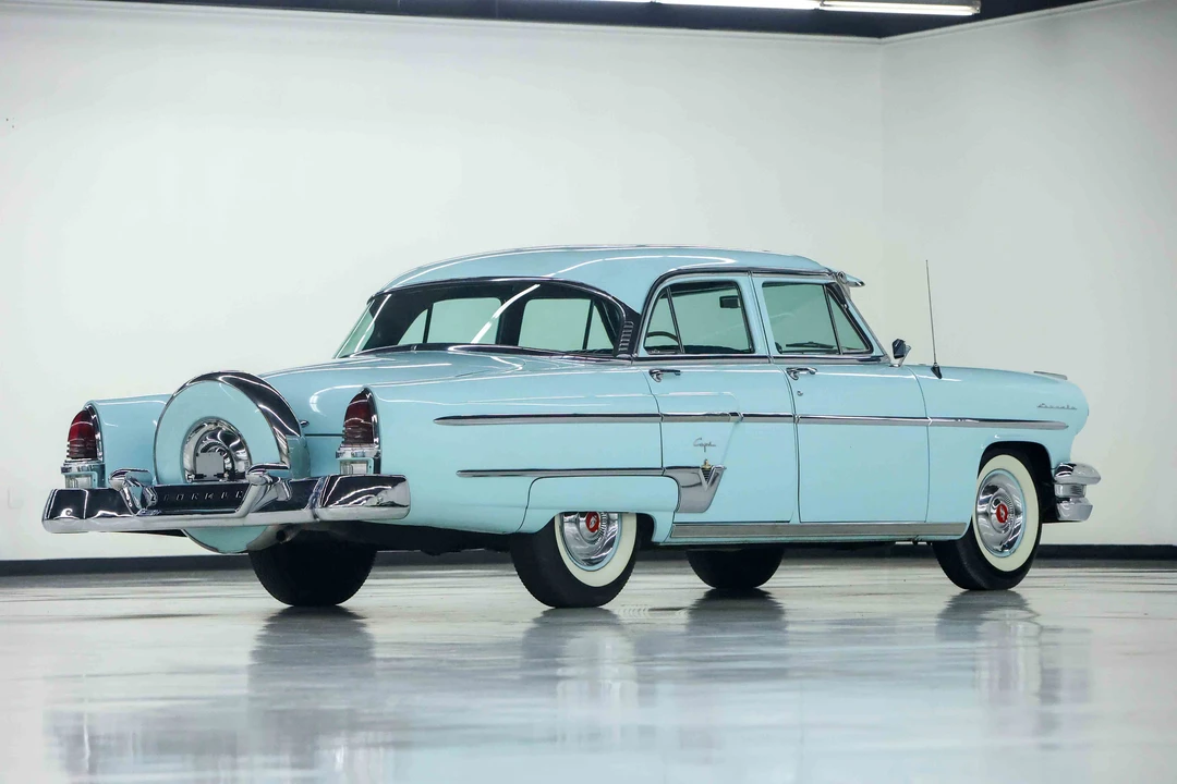 1954 Lincoln Capri - Image 6 of 31