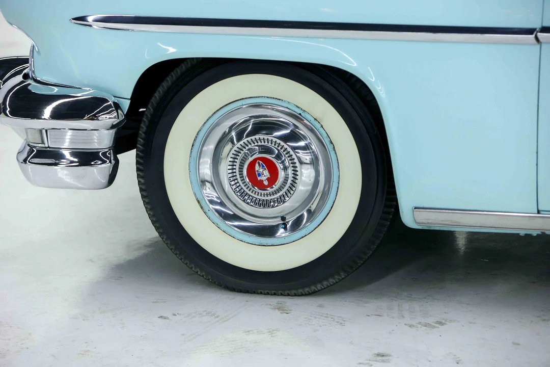 1954 Lincoln Capri - Image 21 of 31