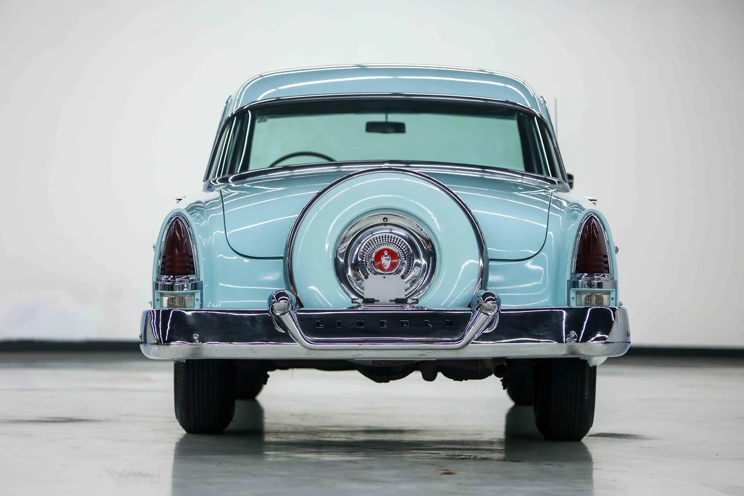 1954 Lincoln Capri - Image 9 of 31