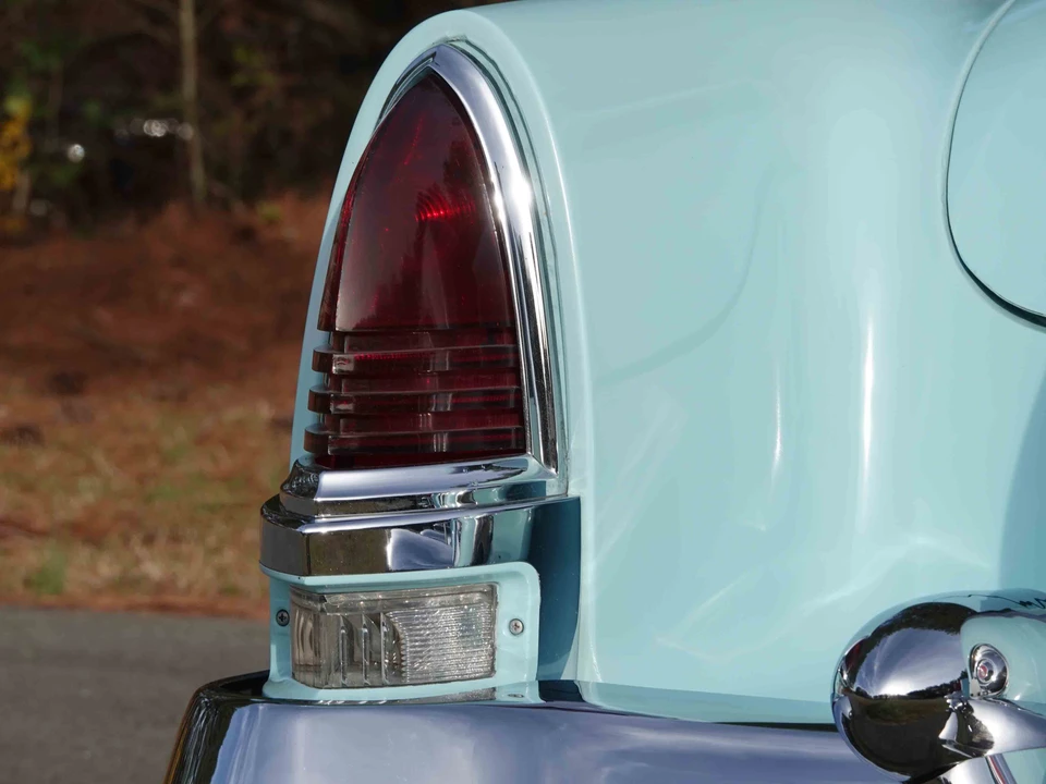 1954 Lincoln Capri - Image 25 of 31