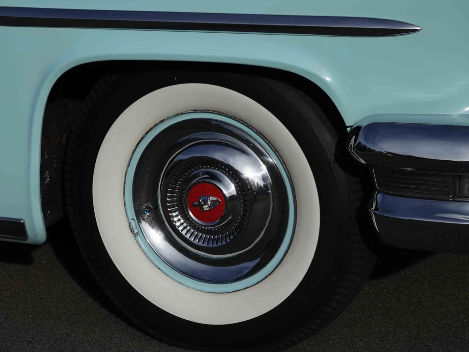 1954 Lincoln Capri - Image 14 of 31